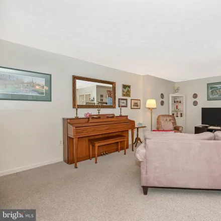 Image 6 - 2126 Wainwright Court, Warfield, Frederick, MD 21702, USA - Condo for sale