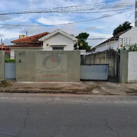 Buy this 4 bed house on Rua Manuel de Barros Lima 192 in Campo Grande, Recife -
