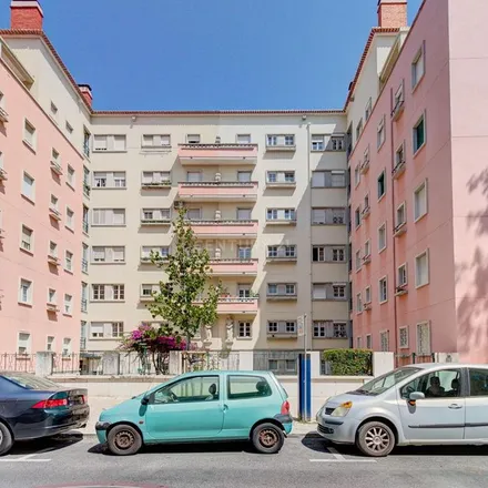 Image 7 - Avenida Visconde de Valmor, 1000-290 Lisbon, Portugal - Apartment for rent