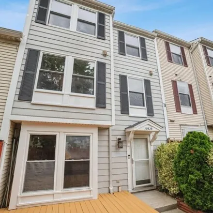 Rent this 3 bed townhouse on 19895 Larentia Drive in Germantown, MD 20874