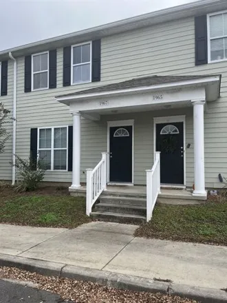 Rent this 3 bed condo on Corvallis Avenue in Tallahassee, FL 32304