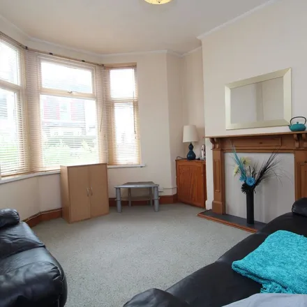 Image 6 - Manor Street, Cardiff, CF14 3PX, United Kingdom - Apartment for rent