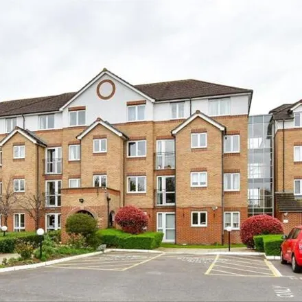 Buy this 1 bed apartment on Windsor Court in Heathdene Road, London