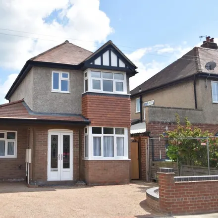 Rent this 3 bed house on Wellmeadow Gardens in Shrewsbury, SY3 8UP