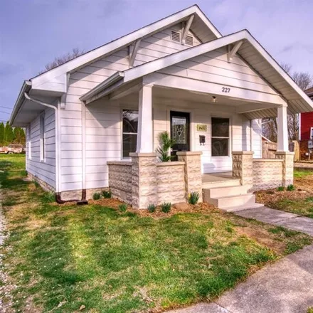 Buy this 3 bed house on 277 South Jackson Street in Oakland City, Gibson County