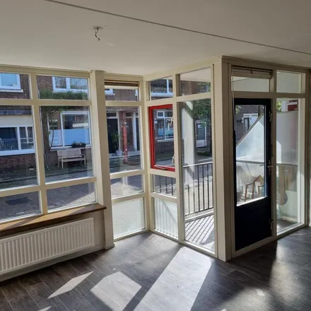 Rent this 1 bed apartment on Wattstraat 121 in 3112 TK Schiedam, Netherlands