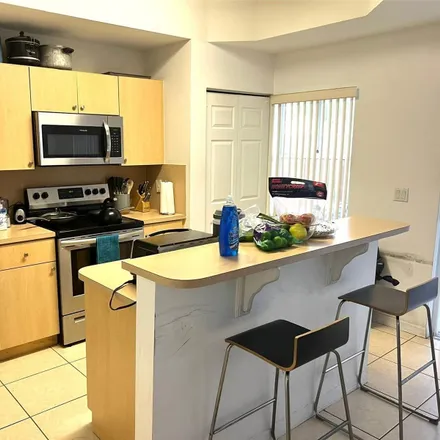 Image 5 - 4952 Windward Way, Avon Park, Dania Beach, FL 33312, USA - Townhouse for rent