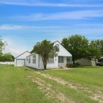 Image 1 - 227 South Hickory Street, Muenster, Cooke County, TX 76252, USA - House for sale