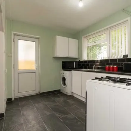 Image 9 - 18 Orpen Gardens, Bristol, BS7 9UA, United Kingdom - Duplex for rent