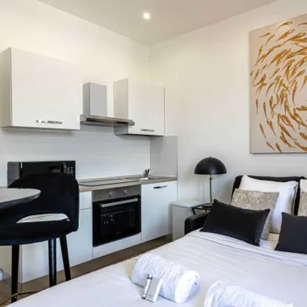 Image 4 - 30 Rue de Mimont, 06407 Cannes, France - Apartment for rent