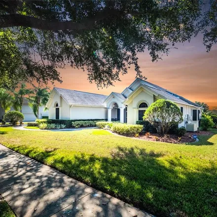 Buy this 5 bed house on 3813 Winding Lake Circle in Orange County, FL 32835