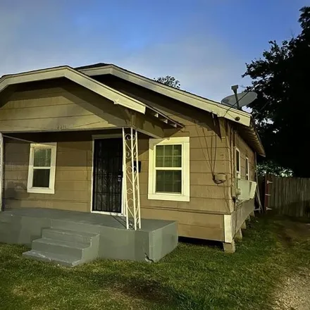 Buy this 2 bed house on 4441 Maggie Street in Sunny Side, Houston