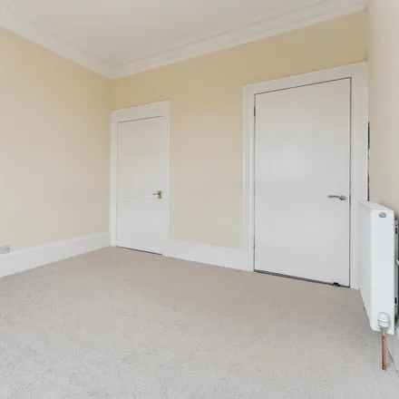 Image 7 - 43 Holmhead Crescent, New Cathcart, Glasgow, G44 4HG, United Kingdom - Apartment for rent
