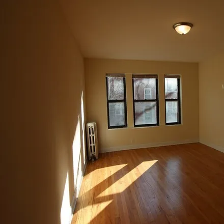 Image 1 - 1634 W North Shore Ave, Unit 1 - Apartment for rent
