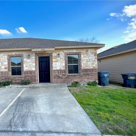 Rent this 2 bed townhouse on 2000 Breezy Drive in Waco, TX 76712