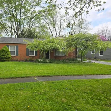 Buy this 3 bed house on 5556 Revere Drive in Hilliard, OH 43026