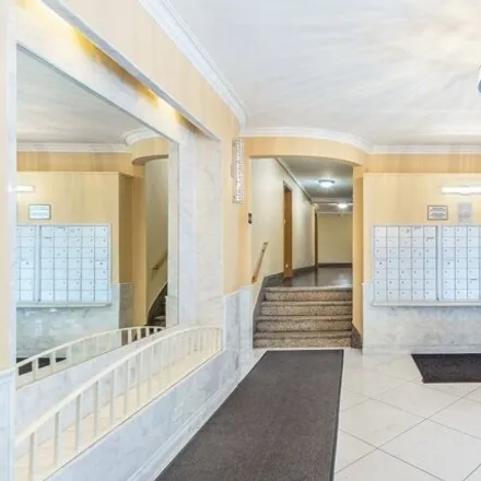 Image 4 - The Arkansas, 84-19 51st Avenue, New York, NY 11373, USA - Apartment for sale