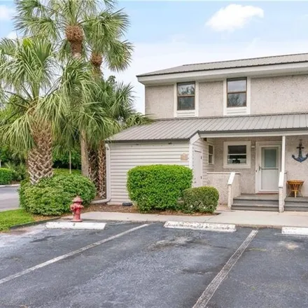 Buy this 3 bed condo on Island Wide Trail System in Demere Park, Saint Simons