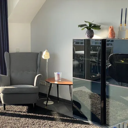 Rent this 2 bed apartment on Lidl-Parkhaus in Hauptstätter Straße, 70178 Stuttgart