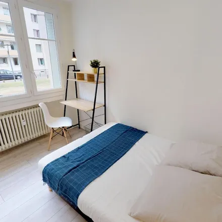 Rent this 3 bed apartment on 43 Rue Thomas Blanchet in 69008 Lyon, France