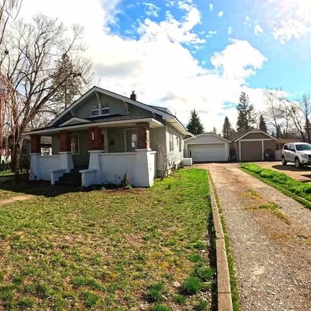 Buy this 4 bed house on 1096 East 33rd Avenue in Spokane, WA 99203