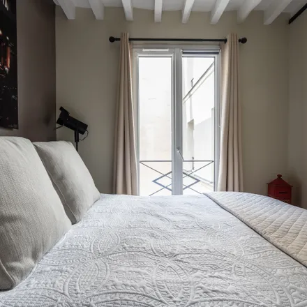 Image 8 - 9 Rue Clauzel, 75009 Paris, France - Apartment for rent