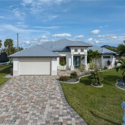 Image 3 - 509 Ne 16th Pl, Cape Coral, Florida, 33909 - House for sale