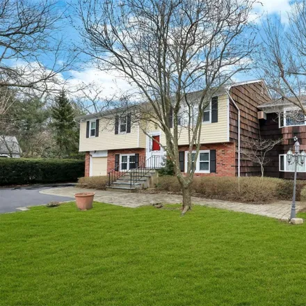 Buy this 5 bed house on 6a Pine Road in Syosset, NY 11791