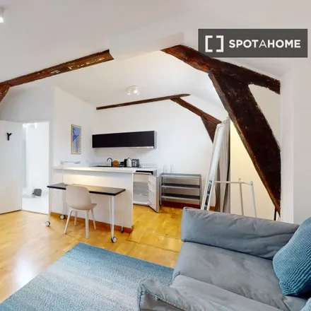 Rent this 13 bed room on 29 Rue de l'Arbre Sec in 77300 Fontainebleau, France