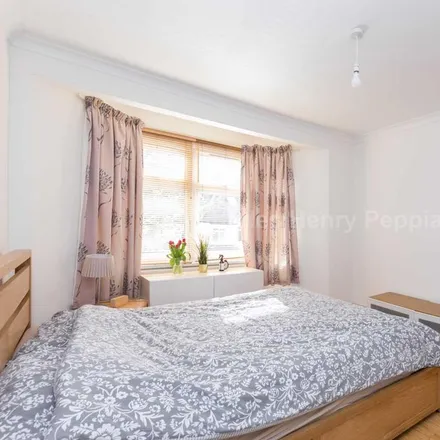 Image 3 - unnamed road, London, NW4 2JU, United Kingdom - Room for rent
