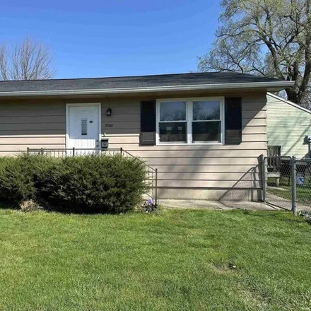 Buy this 2 bed house on 2520 Elk Street in Lafayette, IN 47904