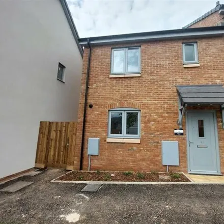 Buy this 2 bed house on The Barn House in Unlawater Lane, Newnham on Severn