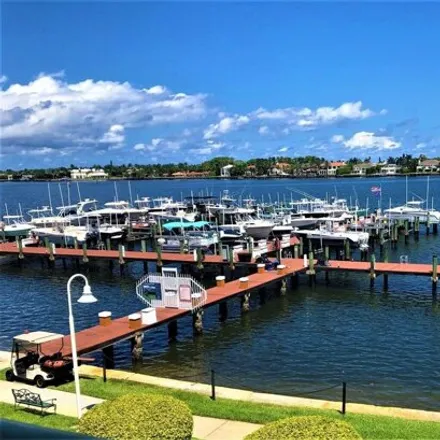 Rent this 2 bed house on Yacht Club Way in Hypoluxo, Palm Beach County