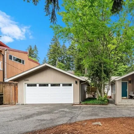 Buy this 4 bed house on 10538 Southeast 19th Street in Bellevue, WA 98004