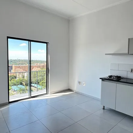 Rent this 1 bed apartment on Trailer Town in Retail Avenue, Bordeaux