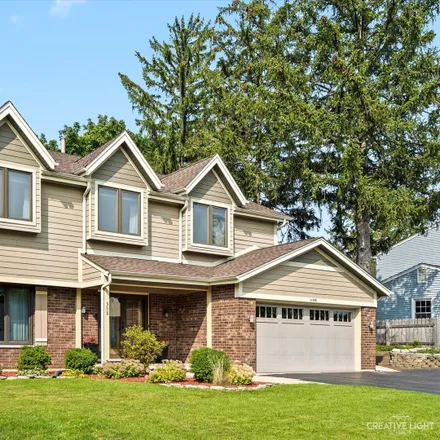 Buy this 5 bed house on 16th Street in Highland Hills, DuPage County