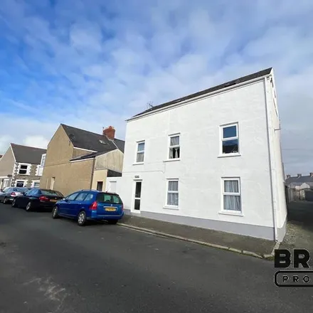 Rent this 1 bed apartment on 12 Brooke Avenue in Milford Haven, SA73 2LR
