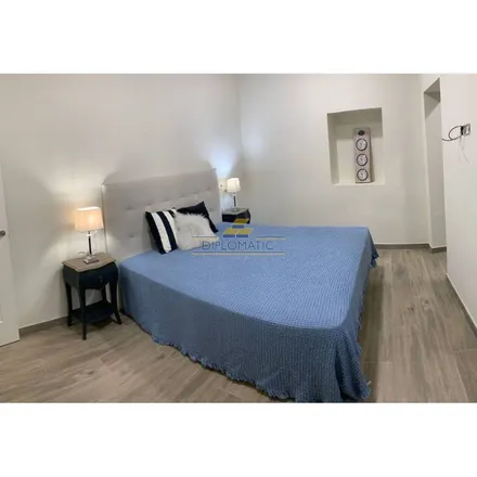Rent this 3 bed apartment on Kiosko in Plaza de Tirso de Molina, 5