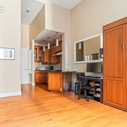 Buy this studio condo on Park Avenue Court in East 87th Street, New York