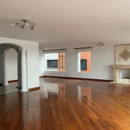Rent this 4 bed apartment on Los Cabildos N41-142 in 170104, Quito
