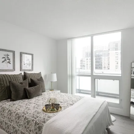Image 3 - Weston Towers, 3400 Weston Road, Toronto, ON M9M 2C7, Canada - Apartment for rent