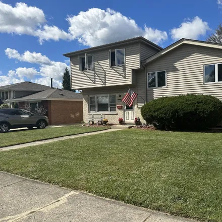 Buy this 5 bed house on 10308 Stephen Drive in Chicago Ridge, IL 60415