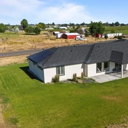 Image 6 - 215 Lower County Line Rd, Prosser, Washington, 99350 - House for sale