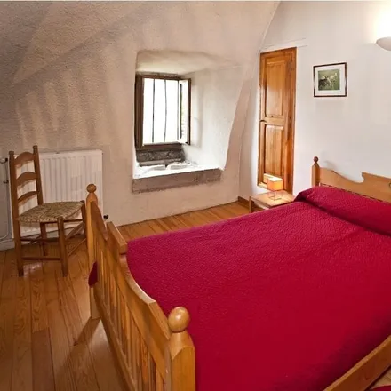 Rent this 1 bed house on 48500 Arrondissement de Florac