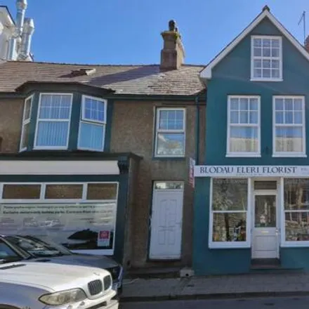 Image 1 - 30 High Street, Criccieth, LL52 0BU, United Kingdom - Townhouse for sale