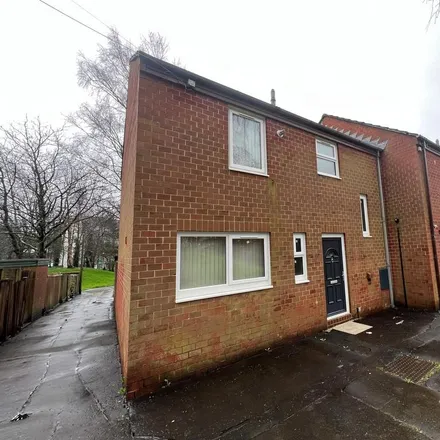 Rent this 3 bed townhouse on unnamed road in Blackburn, BB2 1DG