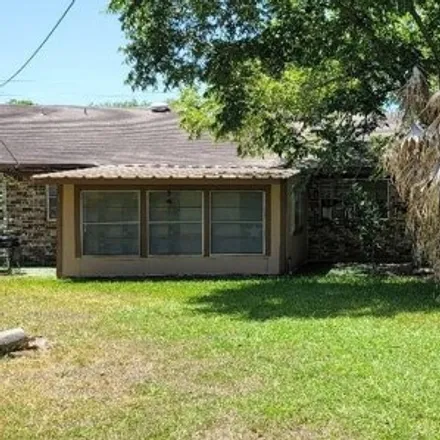 Image 2 - 1857 Leary Lane, Victoria, TX 77901, USA - House for sale