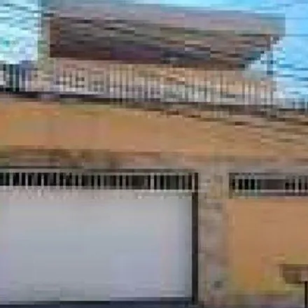 Rent this studio house on Rua Cândida Pires in Vila Rosali, São João de Meriti - RJ