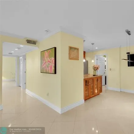 Image 9 - Travelodge, 4011 North Ocean Boulevard, Fort Lauderdale, FL 33308, USA - Condo for sale