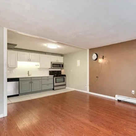 Image 7 - Riviera Park Condos, 1008 Corona Street, Denver, CO 80218, USA - Condo for sale